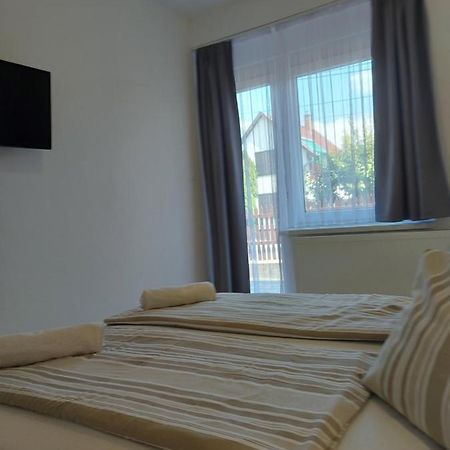 Central Lux Apartments Hajduszoboszlo Ngoại thất bức ảnh