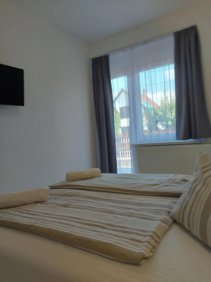 Central Lux Apartments Hajduszoboszlo Ngoại thất bức ảnh