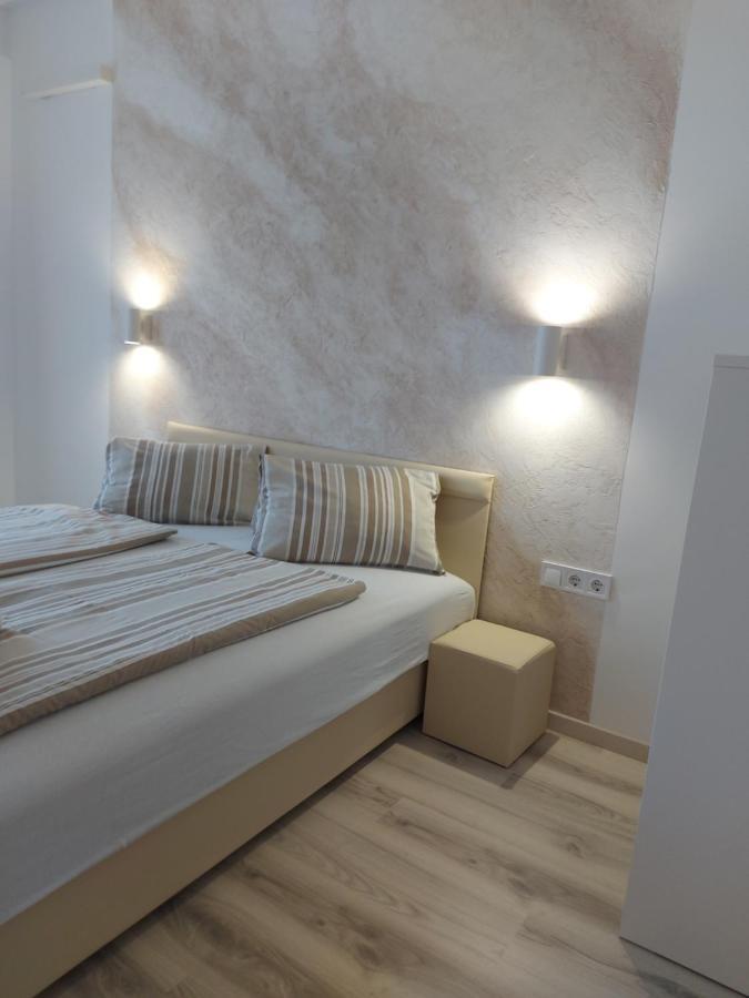 Central Lux Apartments Hajduszoboszlo Ngoại thất bức ảnh